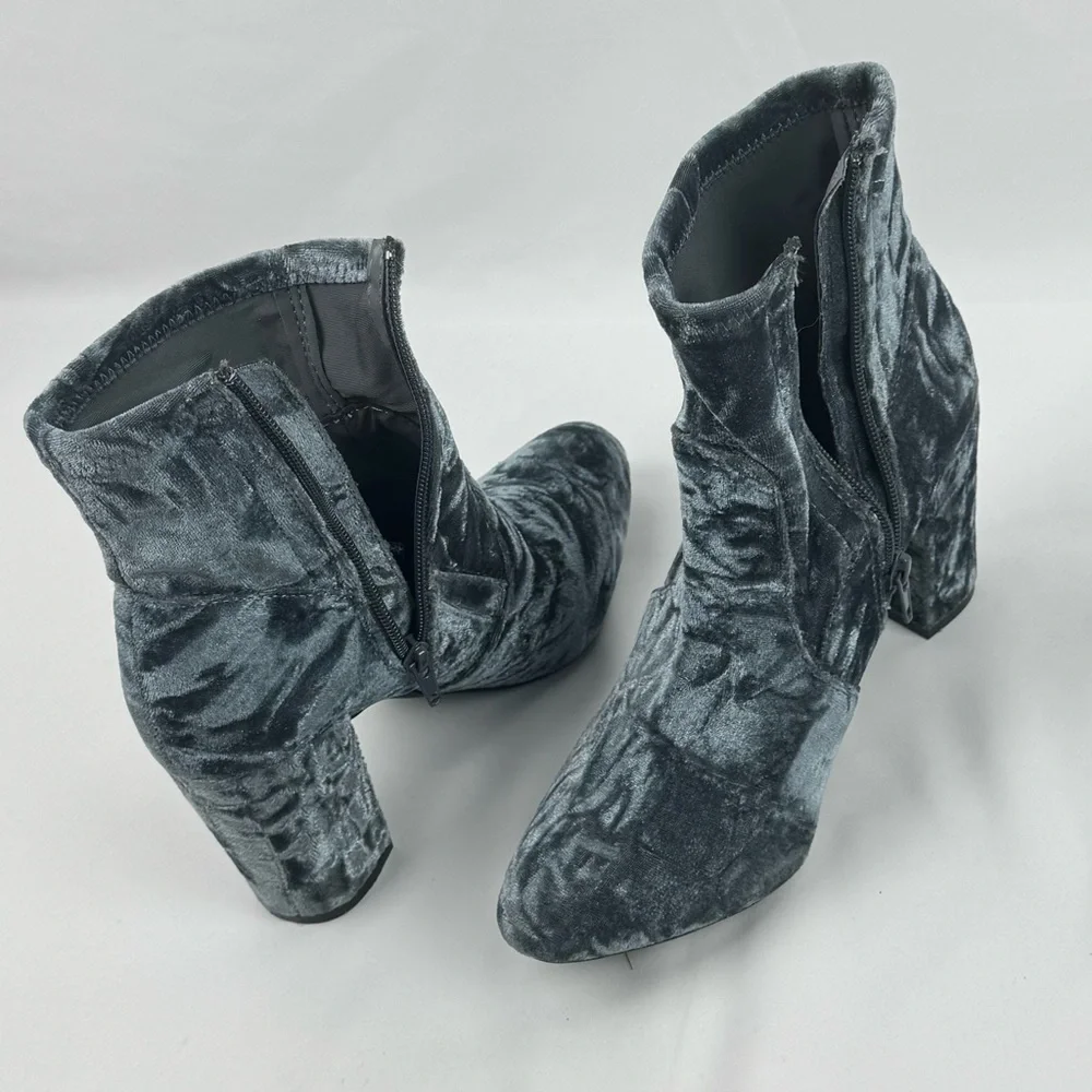 Steve Madden Gray Velvet Ankle Boots with Block Heel - Picture 8 of 12